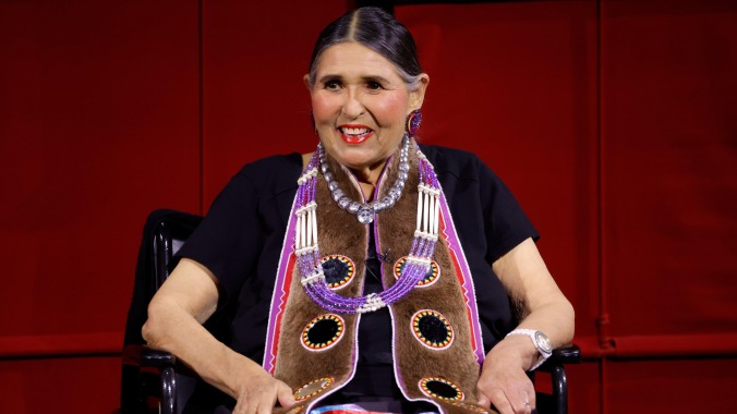 美國原住民演員和激進主義者Rip Sacheen Littlefeather