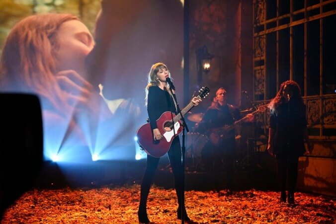 Taylor Swift’s epic performance of “All Too Well” stops the show (Episode 6)