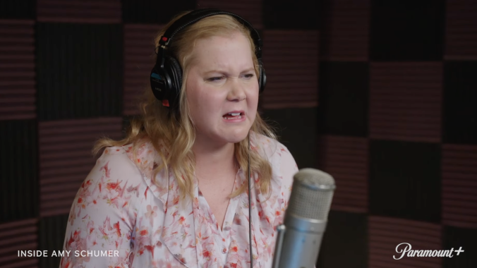 Inside Amy Schumer‘s fifth season trailer re-introduces the many faces of Amy Schumer