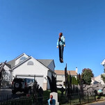 Family makes cool Stranger Things Halloween decoration, has to fight to display it