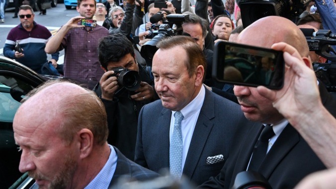 Kevin Spacey calls his father a “neo-Nazi” as Anthony Rapp sexual misconduct trail continues
