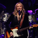 Sheryl Crow says she had human poop flung at her while onstage at Woodstock '99