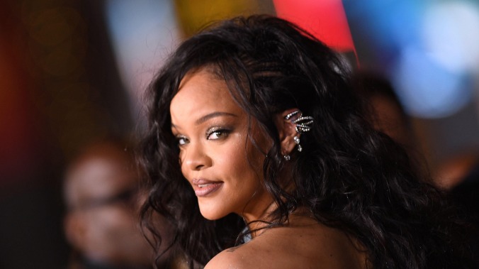 Rihanna lets fans know that the “Super Bowl is one thing, new music is another thing”