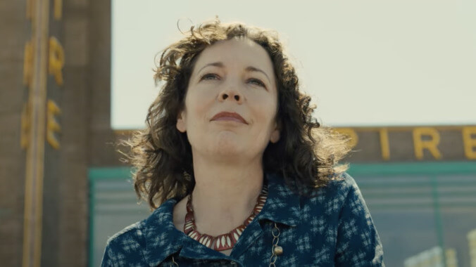 Sam Mendes' Empire Of Light trailer offers a glimpse at Olivia Colman and Michael Ward's stirring performances