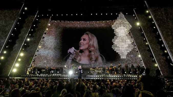 Adele's postponed Las Vegas show is finally here, and it looks worth the wait