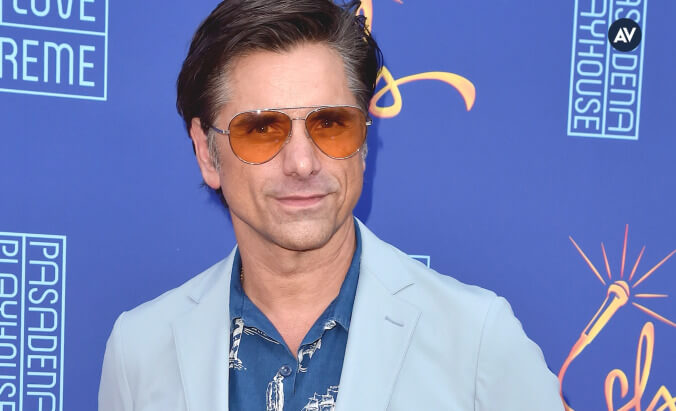 John Stamos wants you to give Lori Loughlin a break, ok?