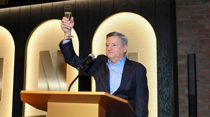 泰德·薩蘭多斯（Ted Sarandos）堅持認為，Netflix“從未取消成功的演出”