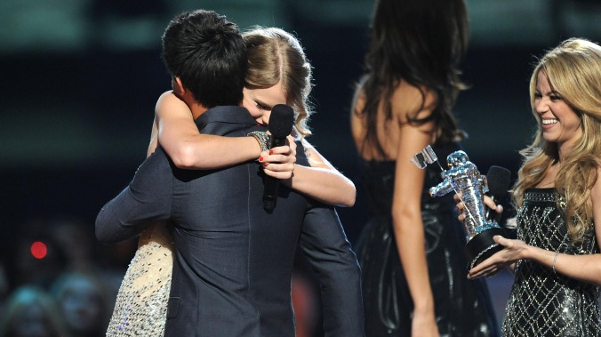 Taylor Lautner thought Kanye West’s infamous interruption of Taylor Swift was a bit