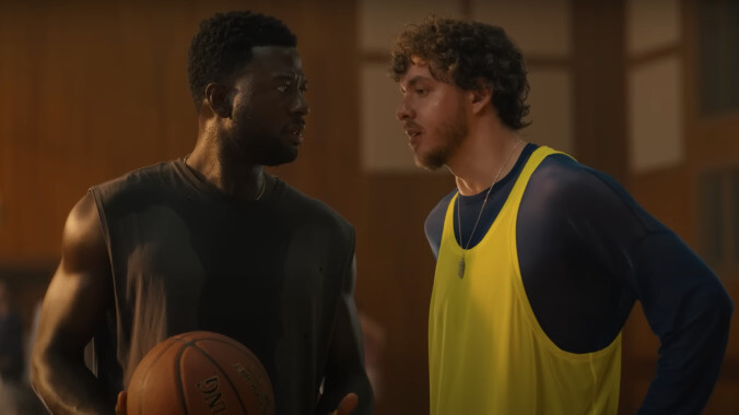 Jack Harlow and Sinqua Walls hit the court in White Men Can't Jump first look