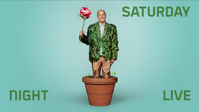 Woody Harrelson enters the Five-Timers Club on an enjoyable SNL