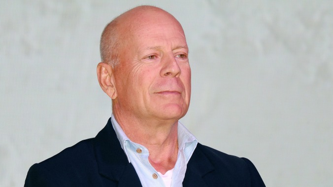 Bruce Willis’ wife has to tell paparazzi to “give him space” after dementia diagnosis