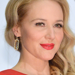 Jewel says her mom stole a fortune from her