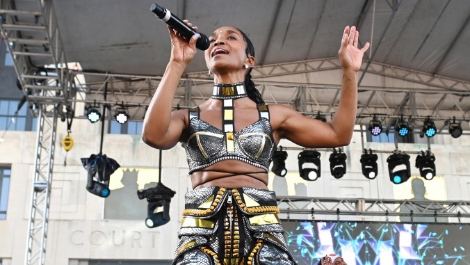 Chilli said TLC didn't get Rolling Stone cover because Black artists 