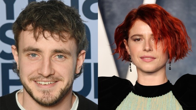 Paul Mescal and Jessie Buckley circling Hamnet