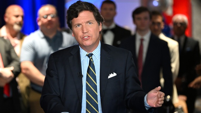 The text that reportedly led to Tucker Carlson’s firing from Fox: “It’s not how white men fight”