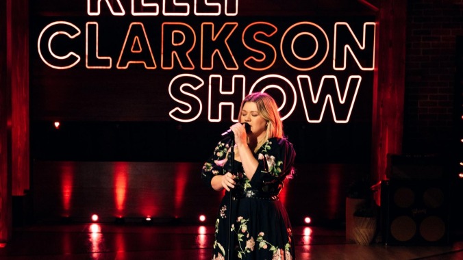 Kelly Clarkson addresses “toxicity” accusations on The Kelly Clarkson Show