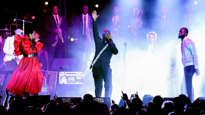 The Fugees reunited onstage last night… possibly for the last time