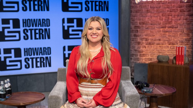Kelly Clarkson says she was “blindsided” by accusations that her talk show was “toxic”