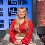 Kelly Clarkson says she was “blindsided” by accusations that her talk show was “toxic”