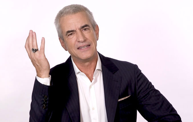 Dermot Mulroney talks Scream, rom-coms, and karaoke