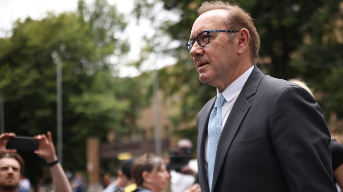 Kevin Spacey calls himself “a big flirt” in sexual assault trial testimony