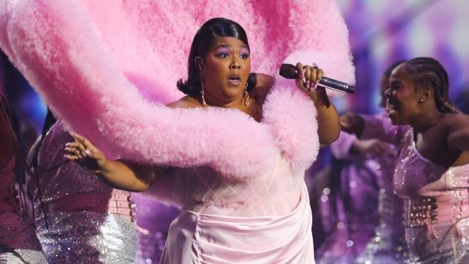 Lizzo associates come forward with negative experiences in the wake of hostile workplace lawsuit