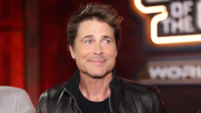 羅伯·洛（Rob Lowe）比較了他的時間西翼虐待關係