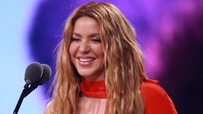 Shakira will receive a top honor at this year’s MTV Video Music Awards