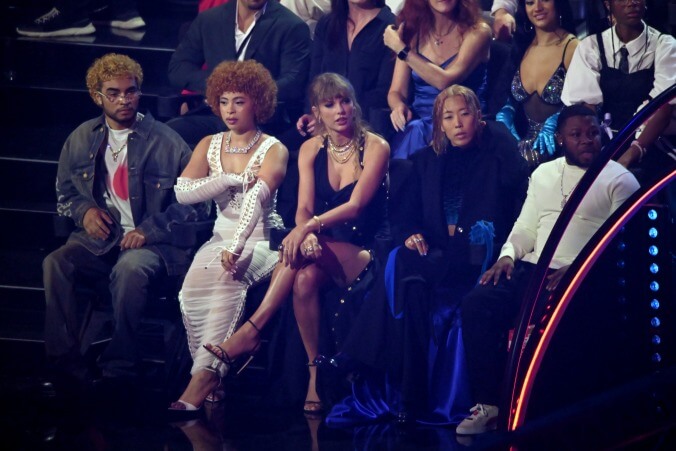 Best audience member: Taylor Swift