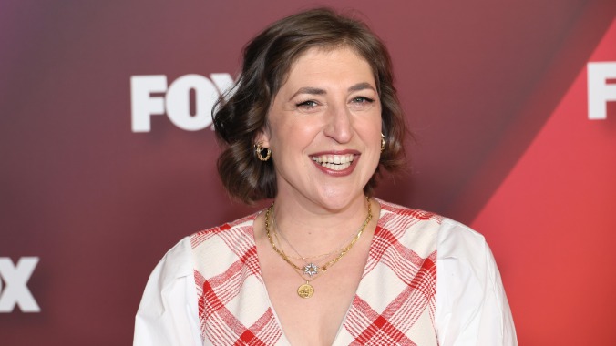 Mayim Bialik is down for a serious Blossom reboot