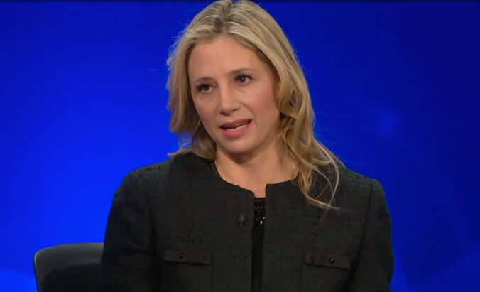 Mira Sorvino finds redemption on Celebrity Jeopardy!