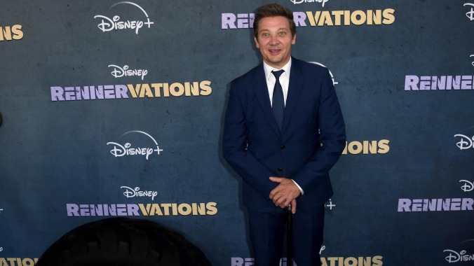 Jeremy Renner is run over by a snowplow