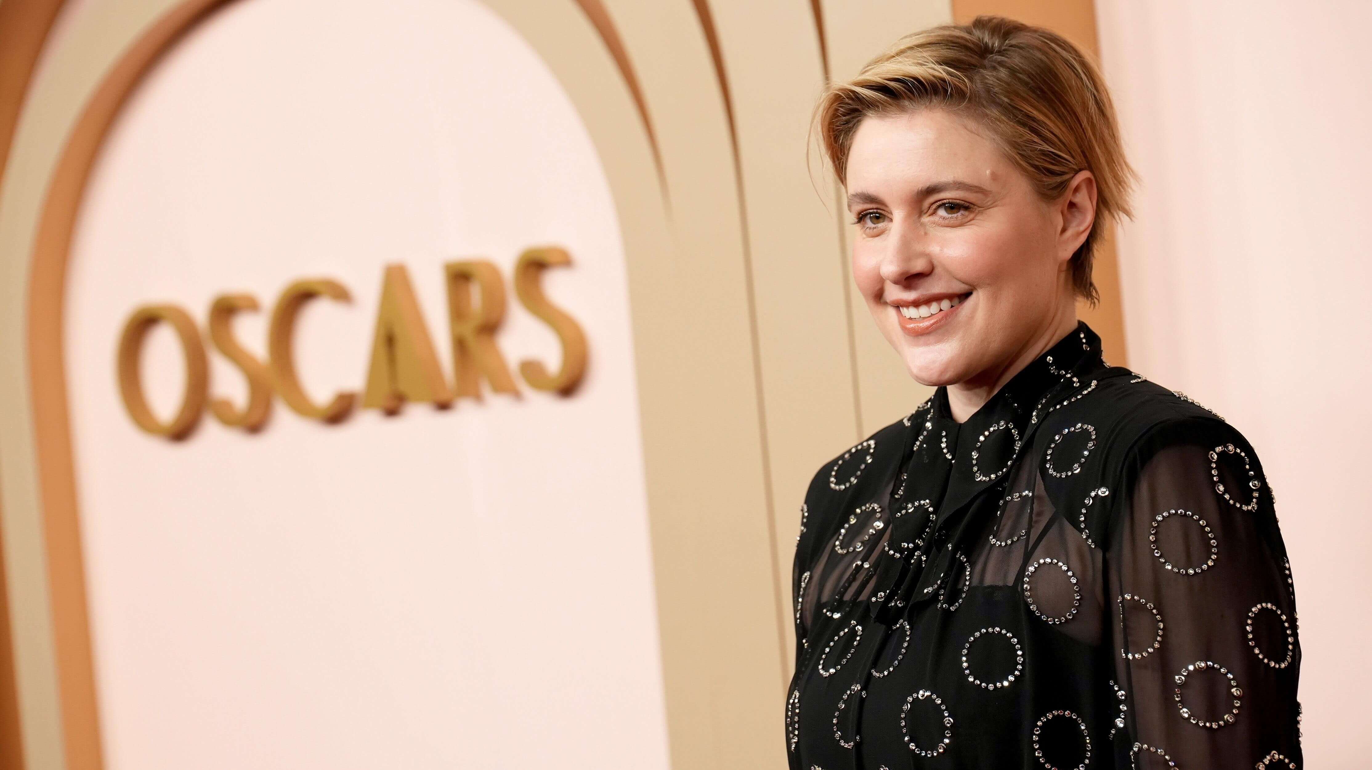 Greta Gerwig reminds everyone that, yes, she did get an Oscar nomination