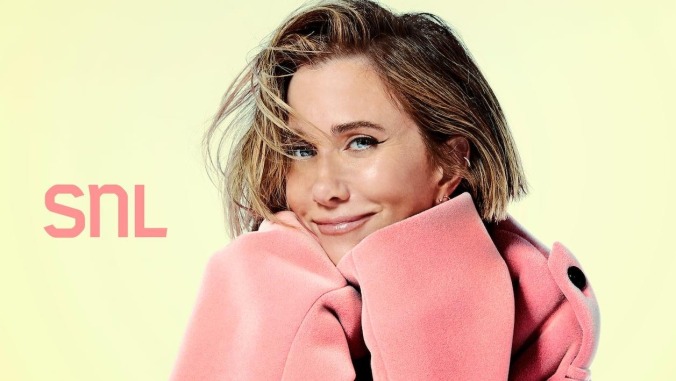 Saturday Night Live recap: Kristen Wiig gets a starry induction into the Five-Timers Club