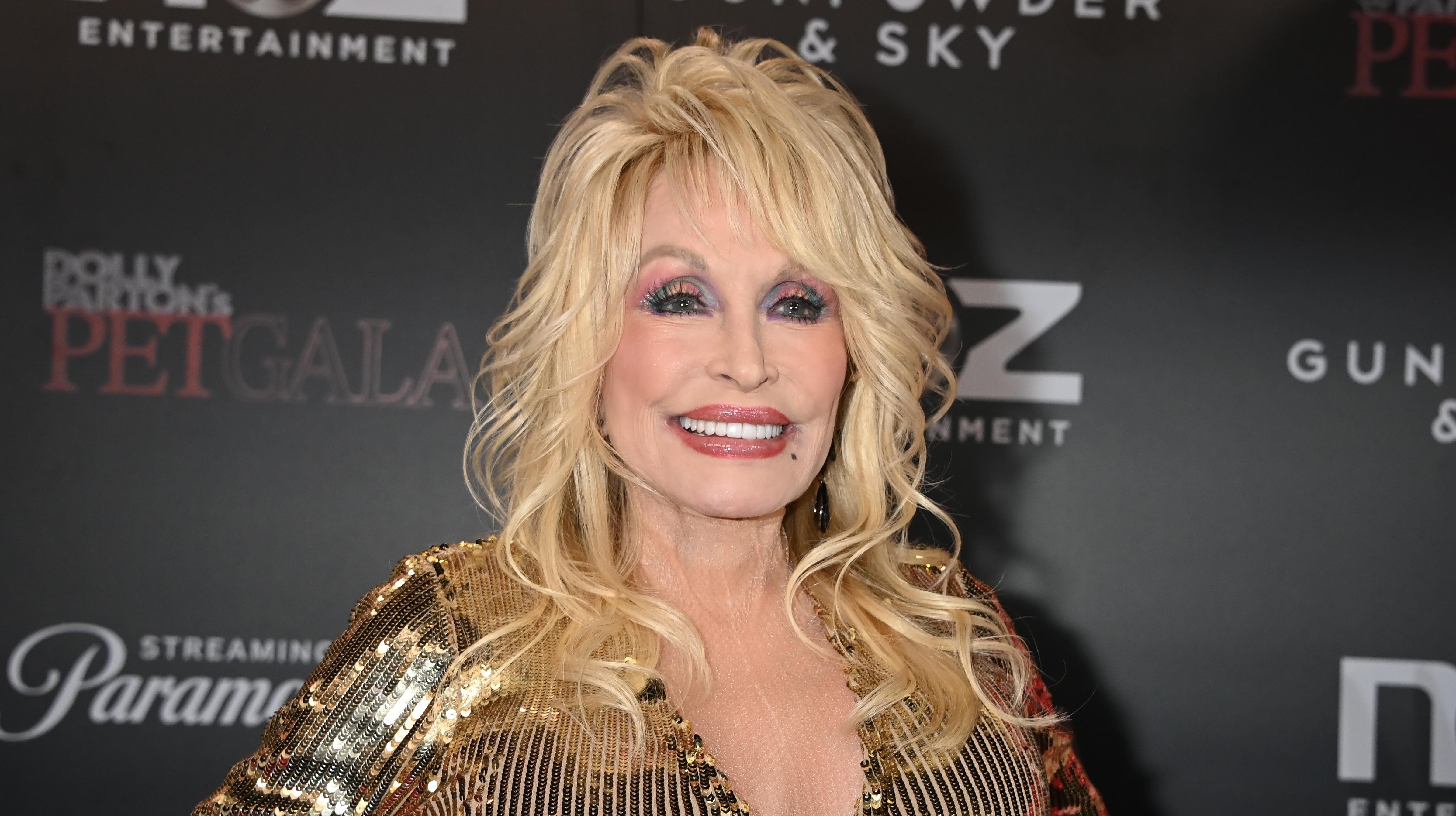 Dolly Parton would do a “Jolene” duet with Beyoncé—but which one?