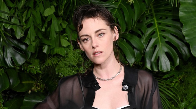 Kristen Stewart will blast off as Sally Ride