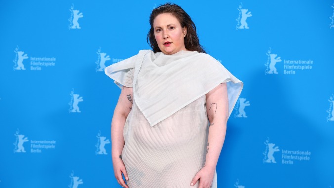 莉娜·鄧納姆（Lena Dunham）的願景Polly Pocket被放回盒子裡