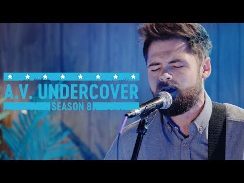 Passenger delivers a surprisingly sweet take on “No Scrubs”