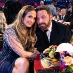 Under cover of the DNC, Jennifer Lopez files for divorce from Ben Affleck