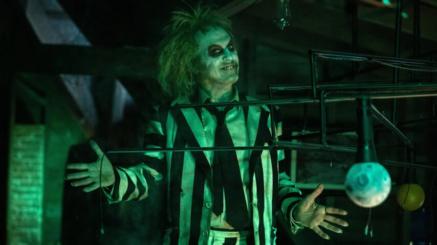 Beetlejuice Beetlejuice reinvigorates Tim Burton’s stale brand, returning to practical playfulness