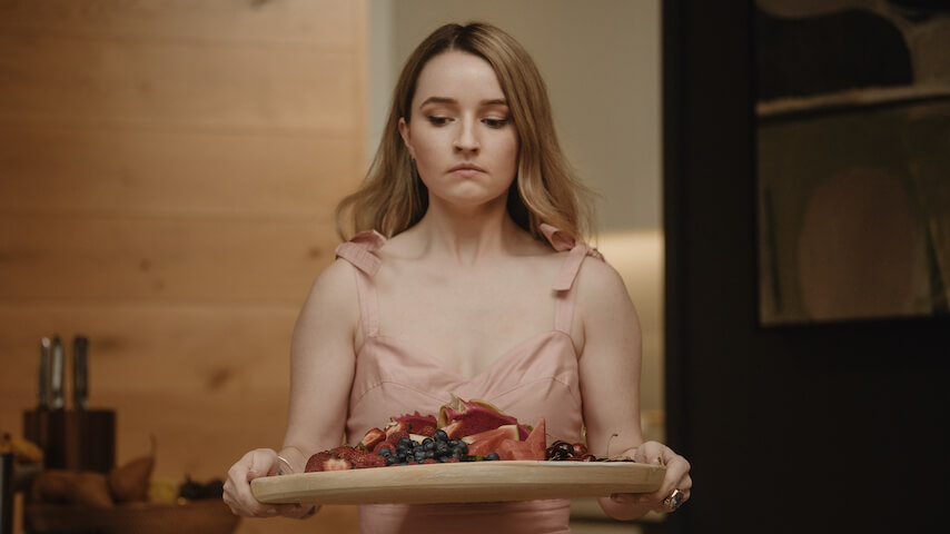 Kaitlyn Dever is a pseudoscience scammer in Apple Cider Vinegar first look