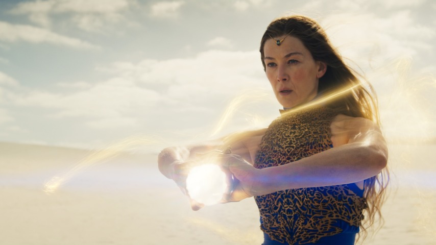 Rosamund Pike's Moiraine foretells death in The Wheel Of Time season 3 trailer