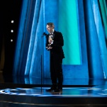 Sean Baker wins Best Director, asks other directors to make movies for theaters