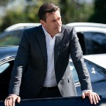 In Your Friends & Neighbors, Jon Hamm clicks in a comedy that doesn't