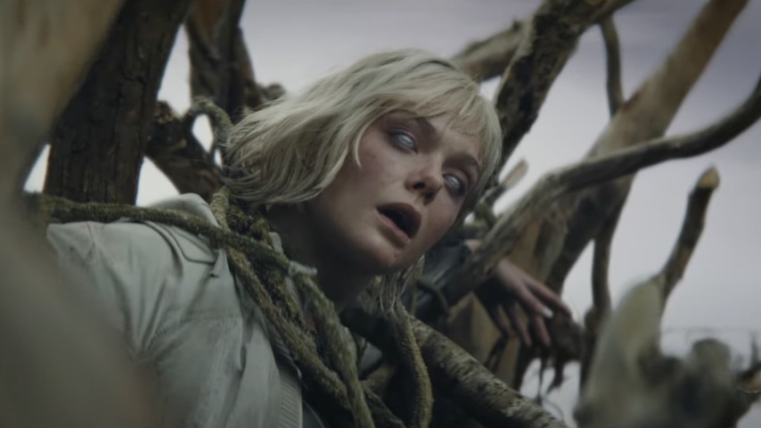 elle fanning in predator: badlands
