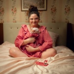 Lena Dunham('s new protagonist) is leaving New York in Too Much first look