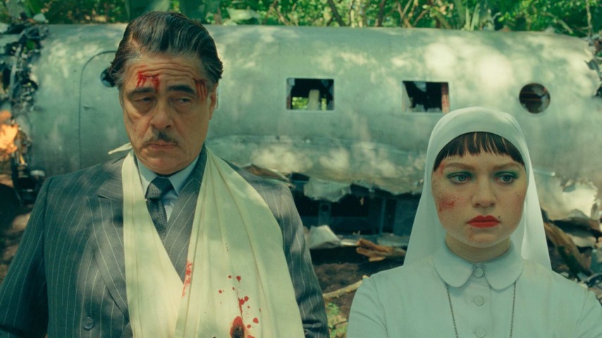 The Phoenician Scheme takes Benicio del Toro on a minor mid-century adventure