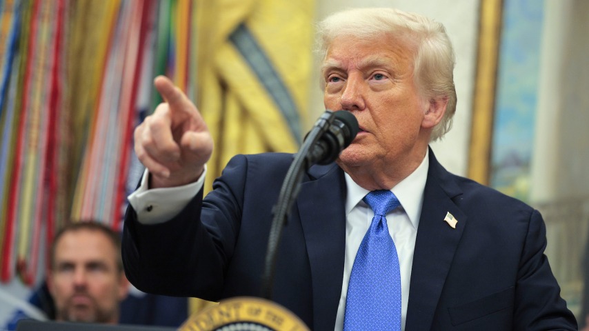 President Trump threatens CNN with lawsuit for reporting on anti-ICE app