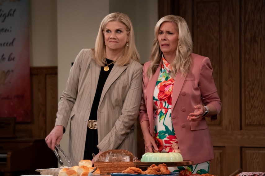 L to R) Kristen Johnston as Carol and Leanne Morgan in Episode #101 of Leanne. Cr. Patrick McElhenney/Netflix © 2024 (leanne first look)