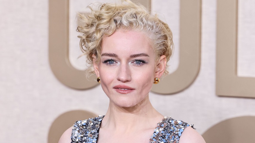 Julia Garner finds next scammer plot in Netflix's Sam Bankman-Fried show